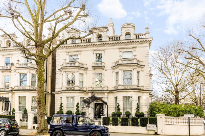 5 Holland Park homes for sale near the Beckhams | Foxtons