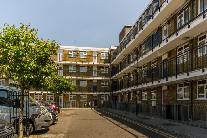 flats in London under £250,000